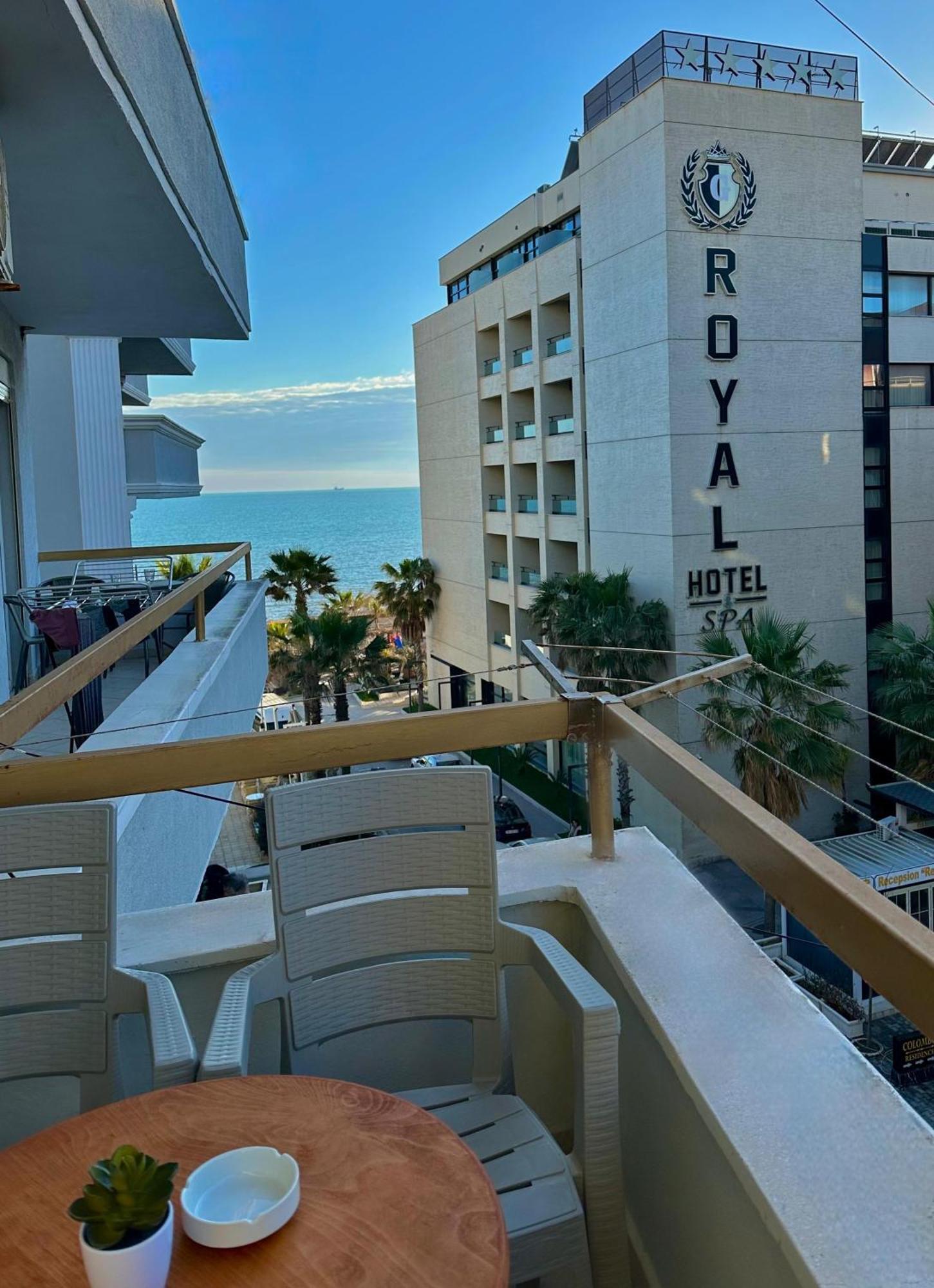 Апартаменты Sea View Apartament. Luxury Area In Durres Beach. Экстерьер фото